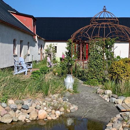 Strandbadsgarden B&B Loderup Экстерьер фото